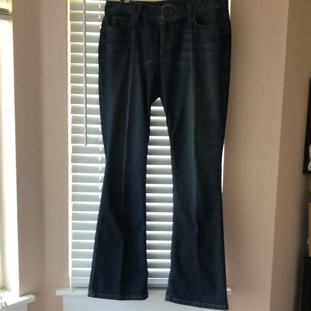 Boot cut jeans